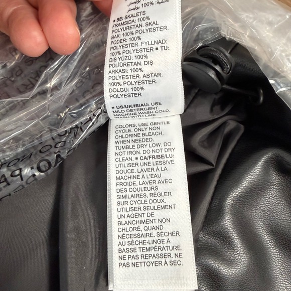 NWT The Drop Womens Black Vegan Leather Puffer Jacket Size XS Cropped Zip Up - Picture 6 of 6